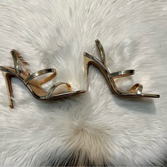 Gold Steve Madden heels - Picture 1 of 3
